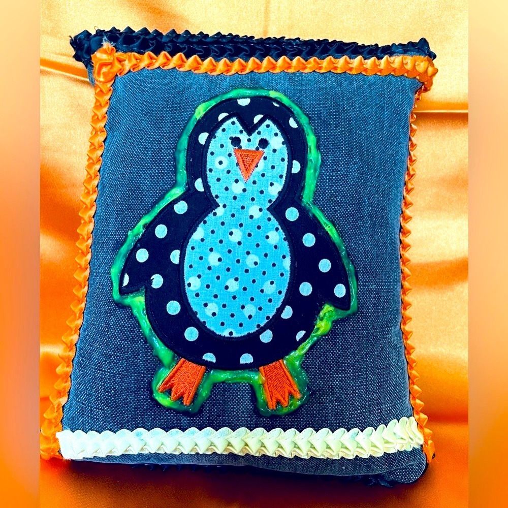 Hand Crafted Glow In The Dark Penguin Pillow Children - Picture 3 of 14